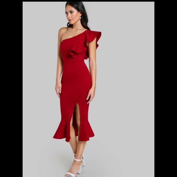 RED DRESS - Picture 3 of 6